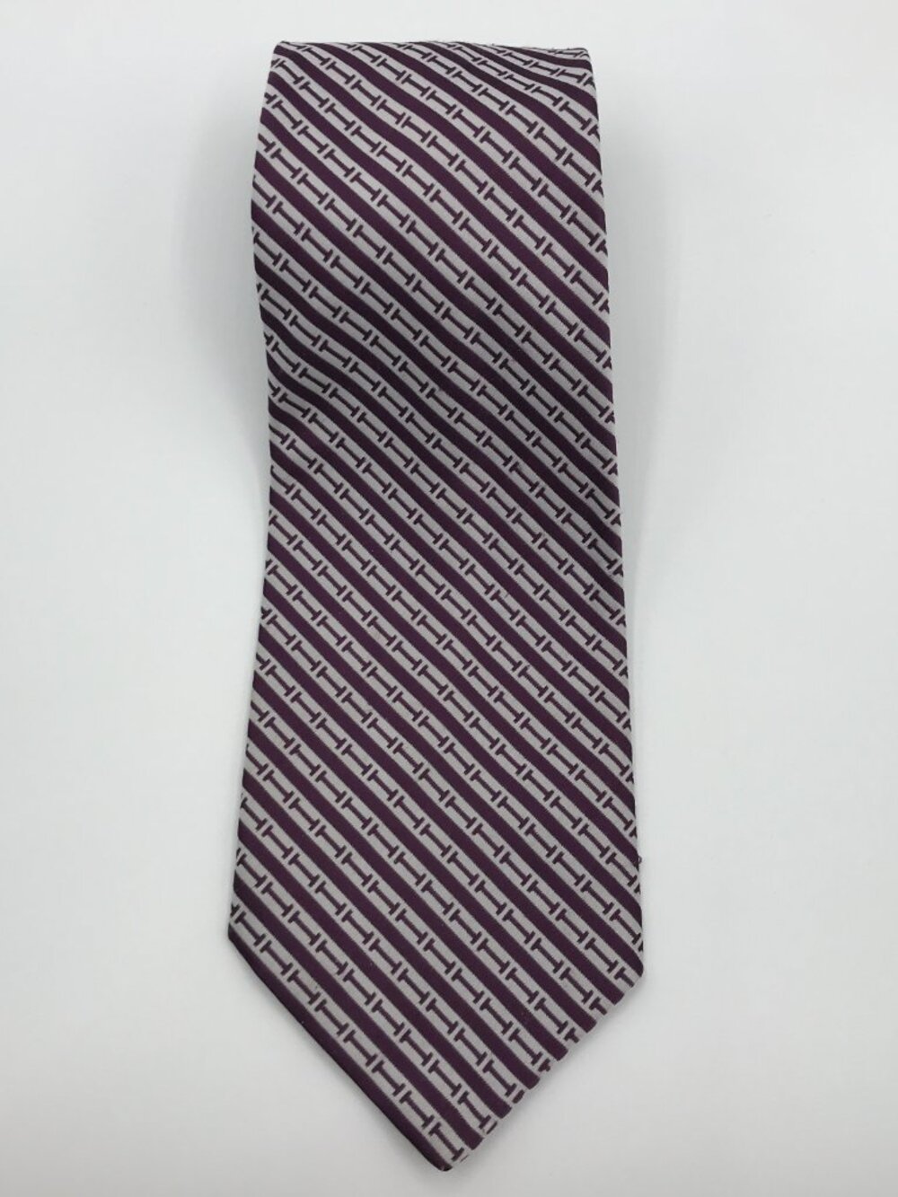 Remington Apparel Men's Burgundy White Striped Polyester 4" X 52" Tie
